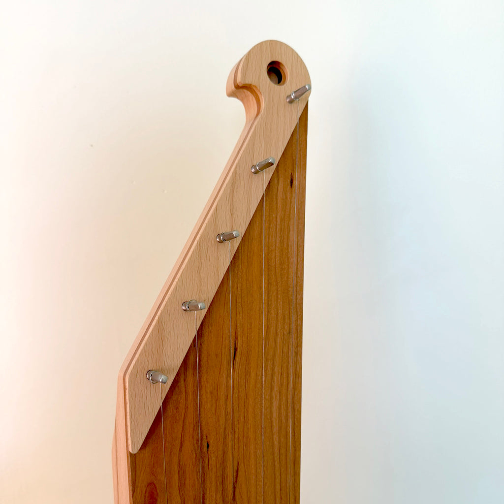 Close-up view of the Kantele head.